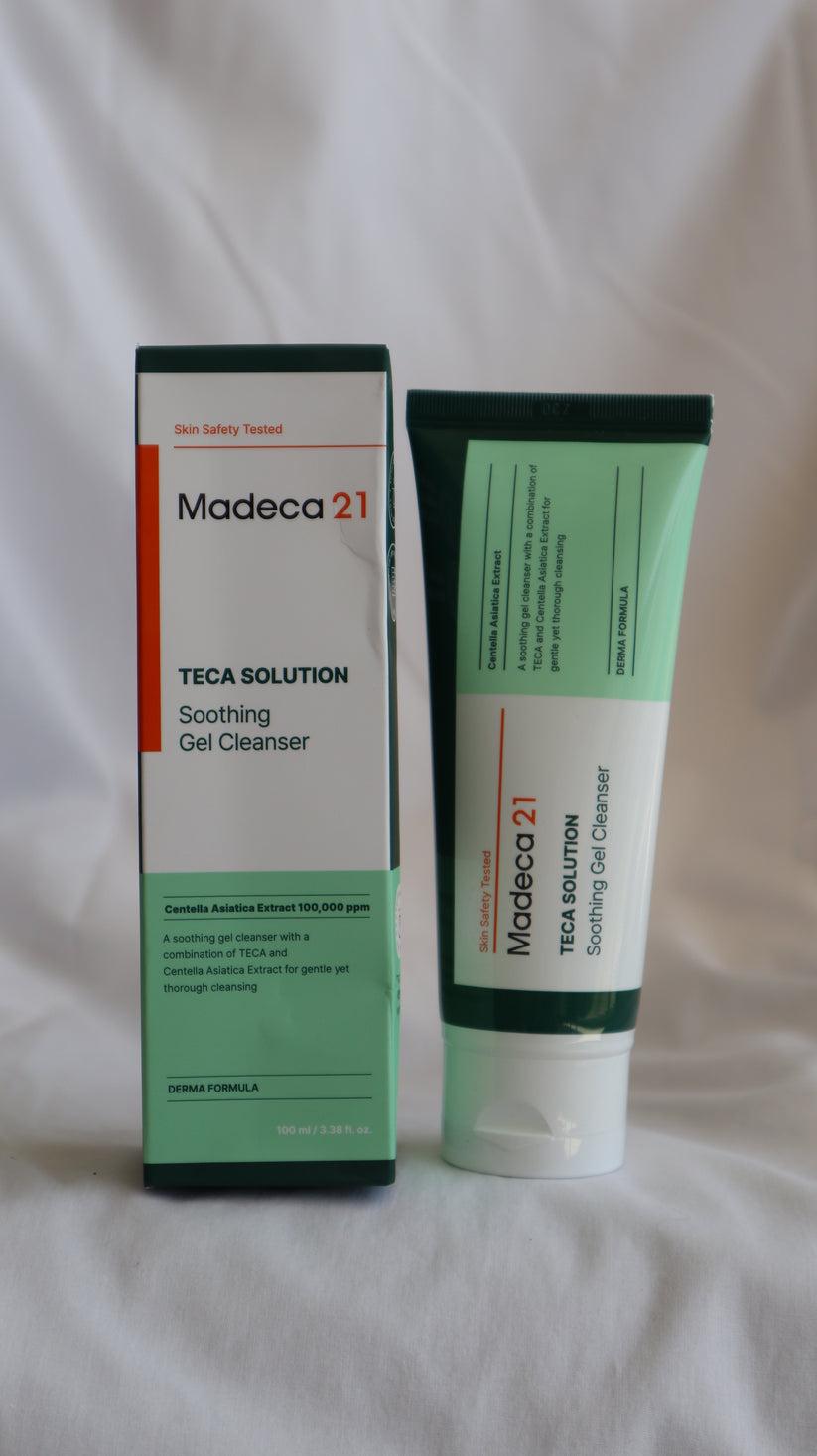 Madeca21 Soothing Gel Cleanser rinsing off in sink