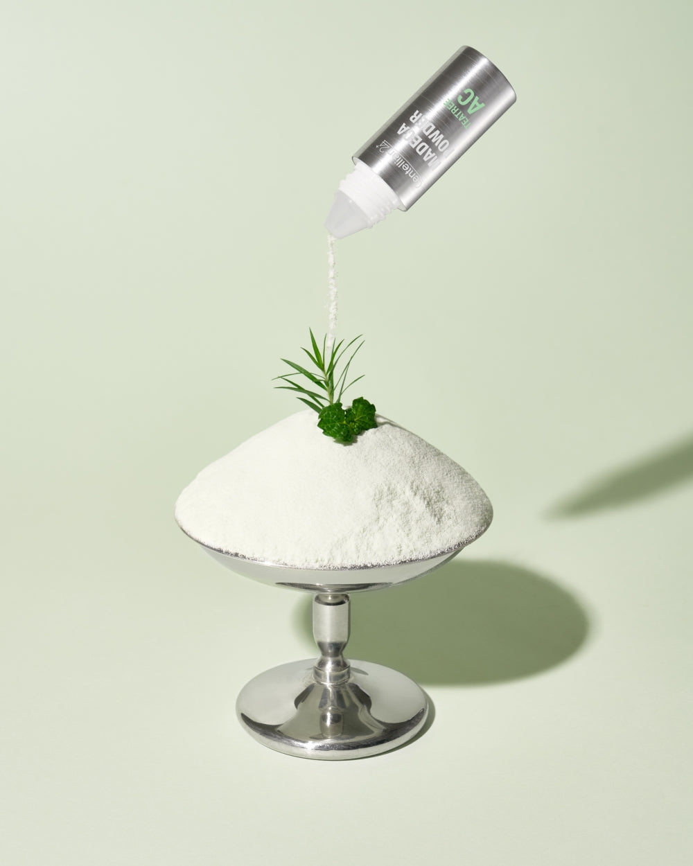 Centellian24 Tea Tree Powder size in hand
