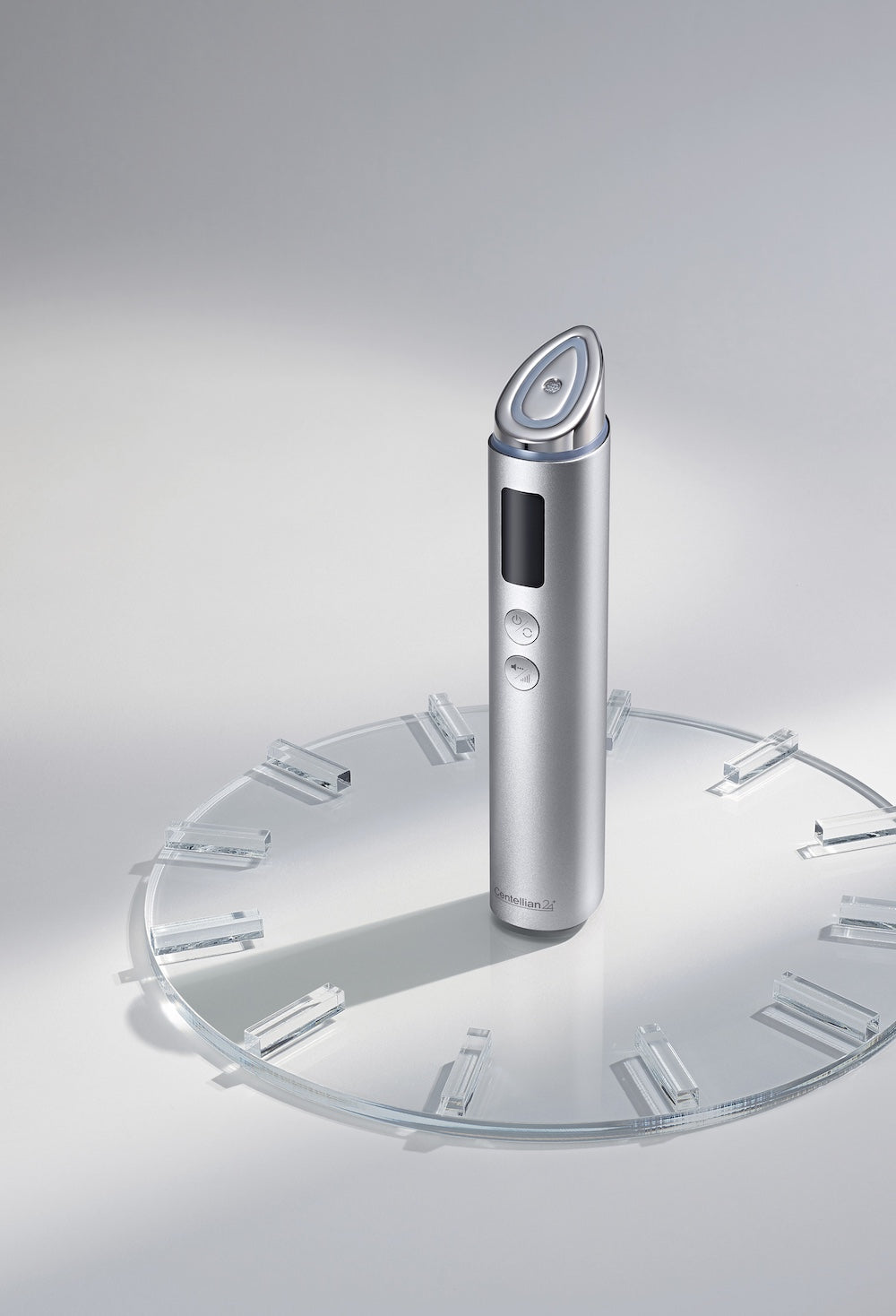 Centellian24 Madeca Prime Max microcurrent beauty device close-up