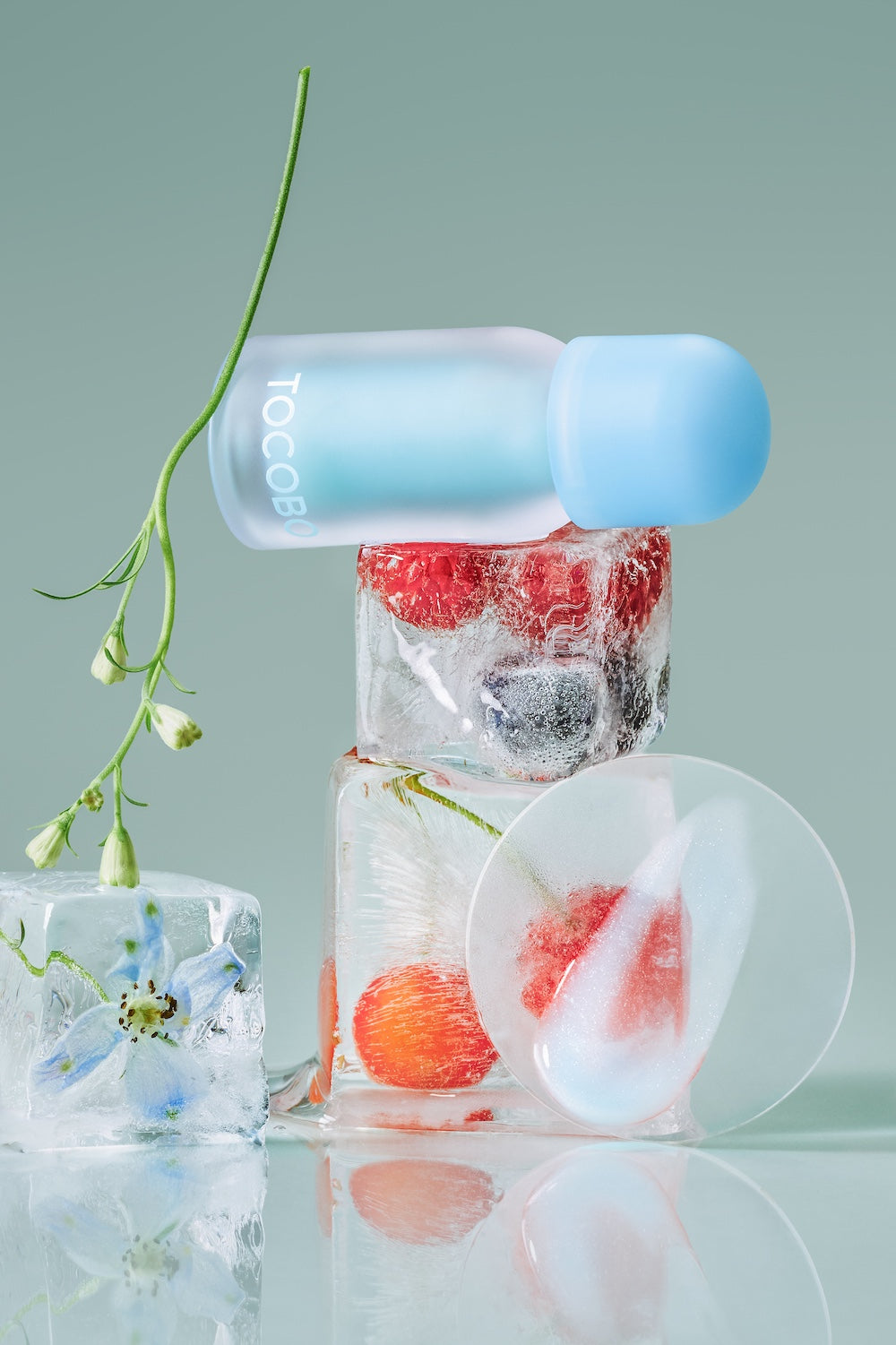 TOCOBO Juicy Berry Plumping Lip Oil 00 Glam Max Frozen Berry 4g K-beauty lip product product image