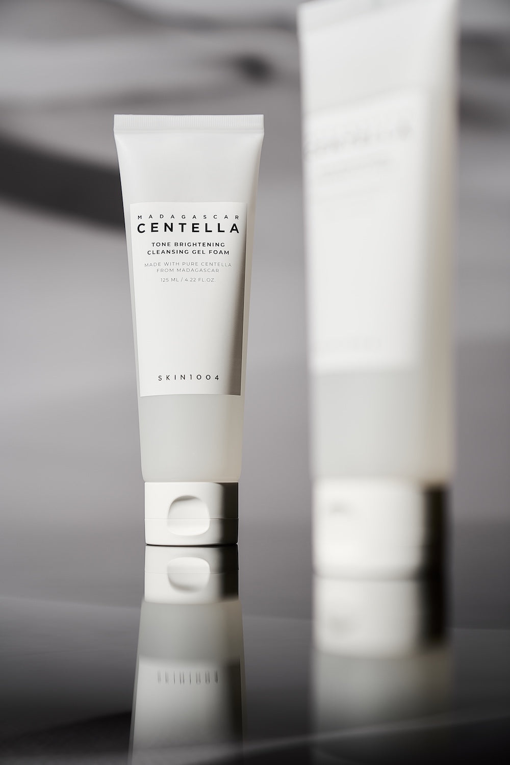 SKIN1004 Madagascar Centella Tone Brightening Cleansing Gel Foam 125ml Korean cleanser product image
