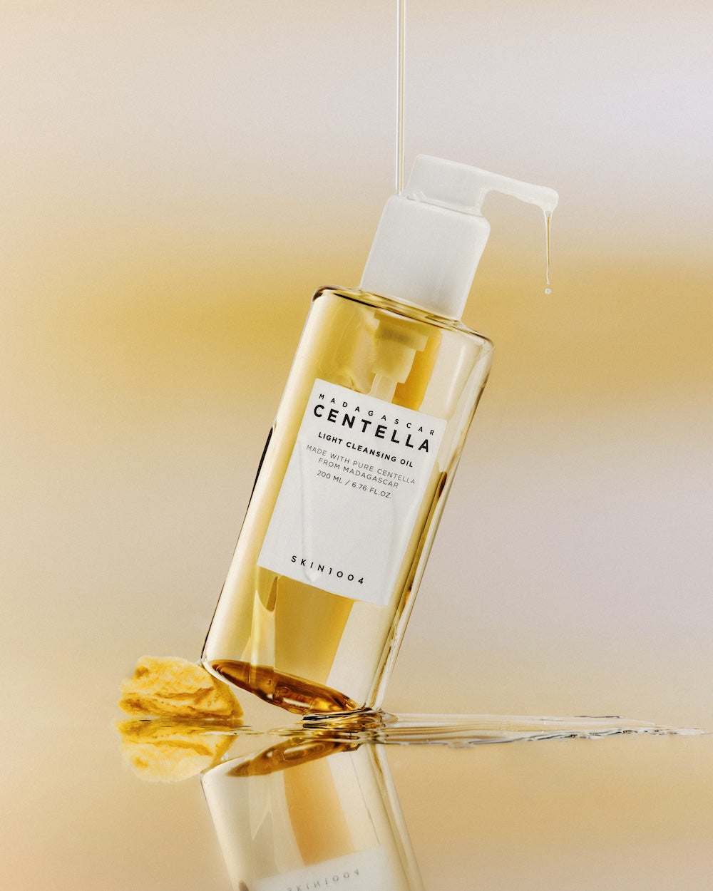 SKIN1004 Madagascar Centella Light Cleansing Oil 200ml Korean cleanser product image