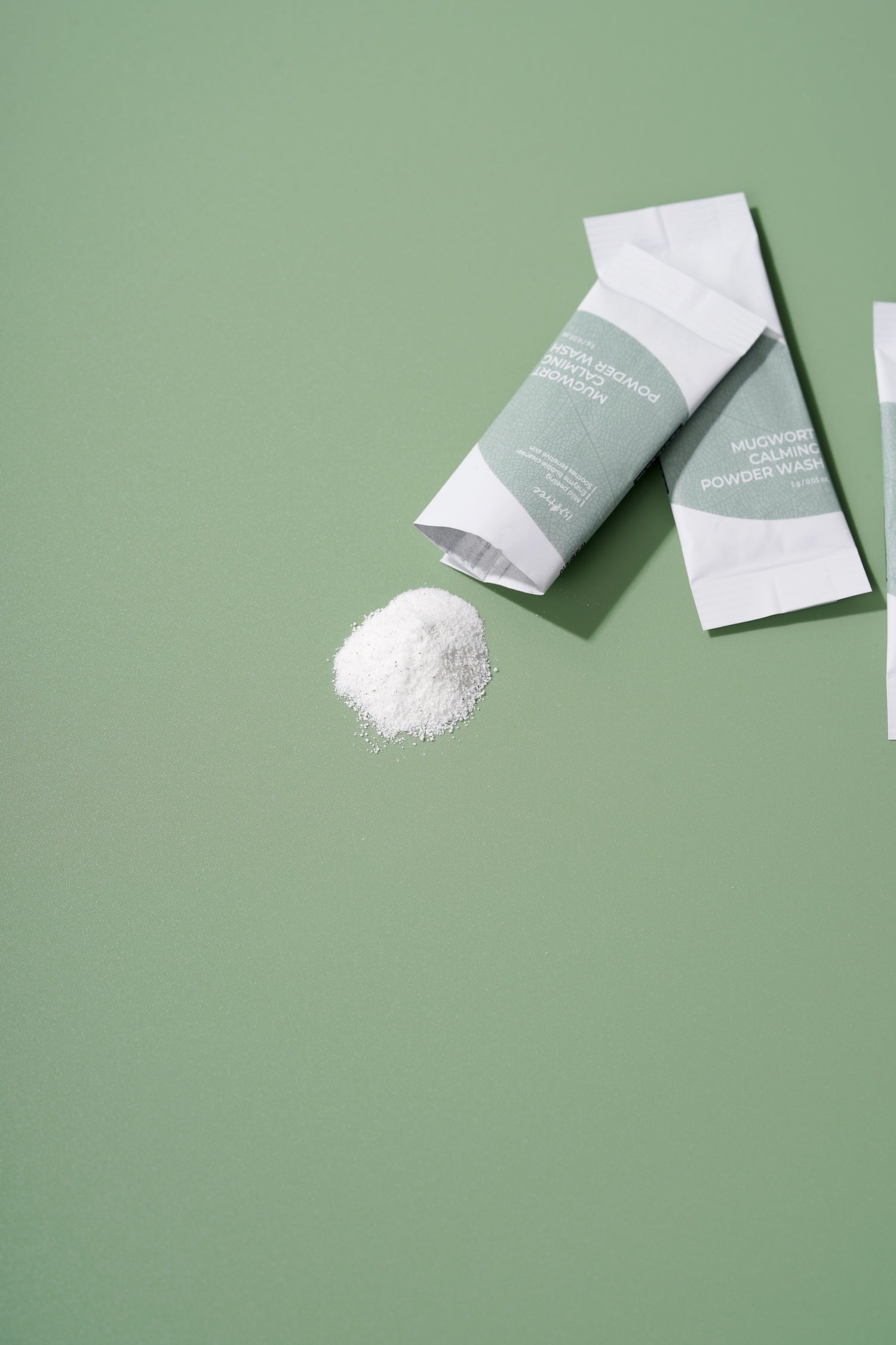 Isntree Mugwort Calming Powder Wash 1g x 25ea Korean cleanser product image