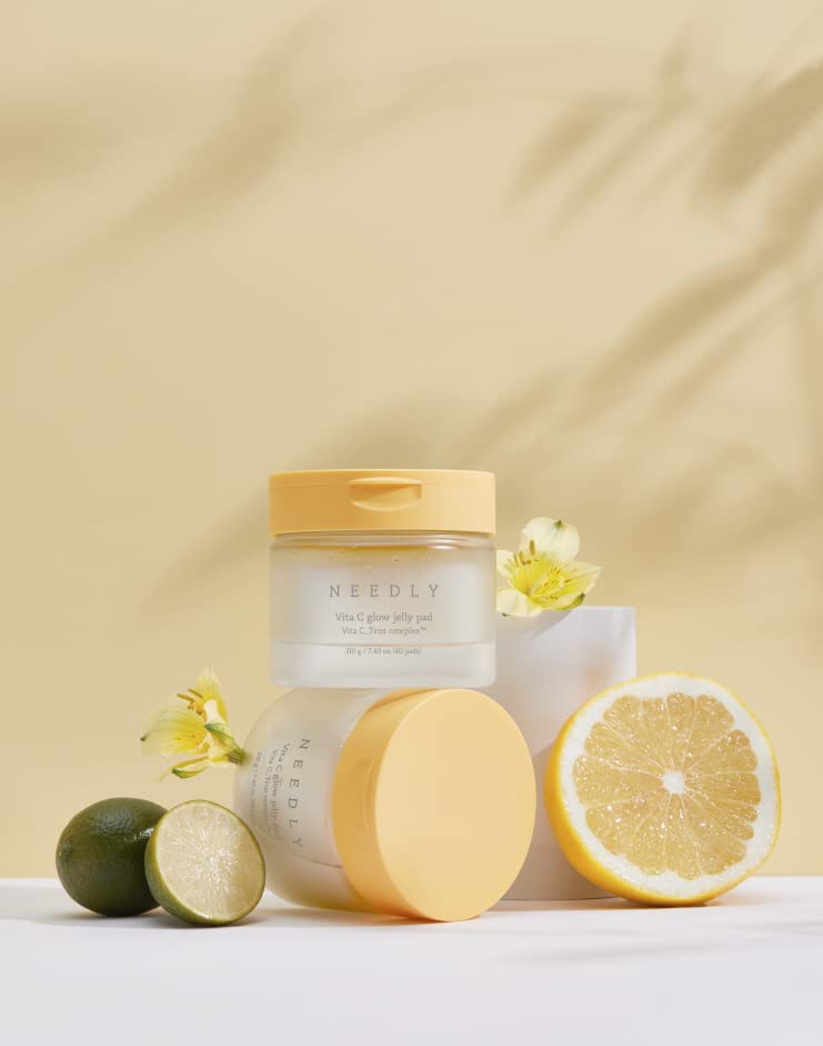 Closeup of Vita C Trus complex ingredients: Kakadu Plum, Citrus Junos, Grapefruit