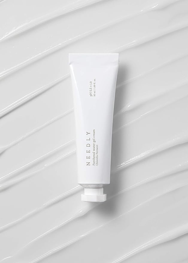 Water gel cream texture – lightweight and non-sticky hydration