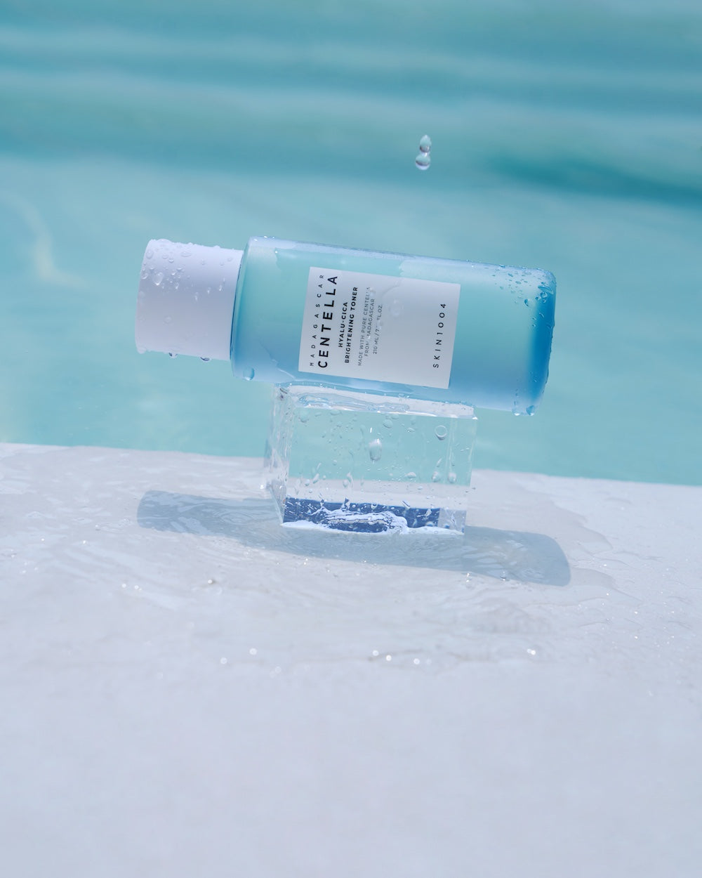 SKIN1004 Madagascar Centella Hyalu-Cica Brightening Toner 210ml Korean toner product image