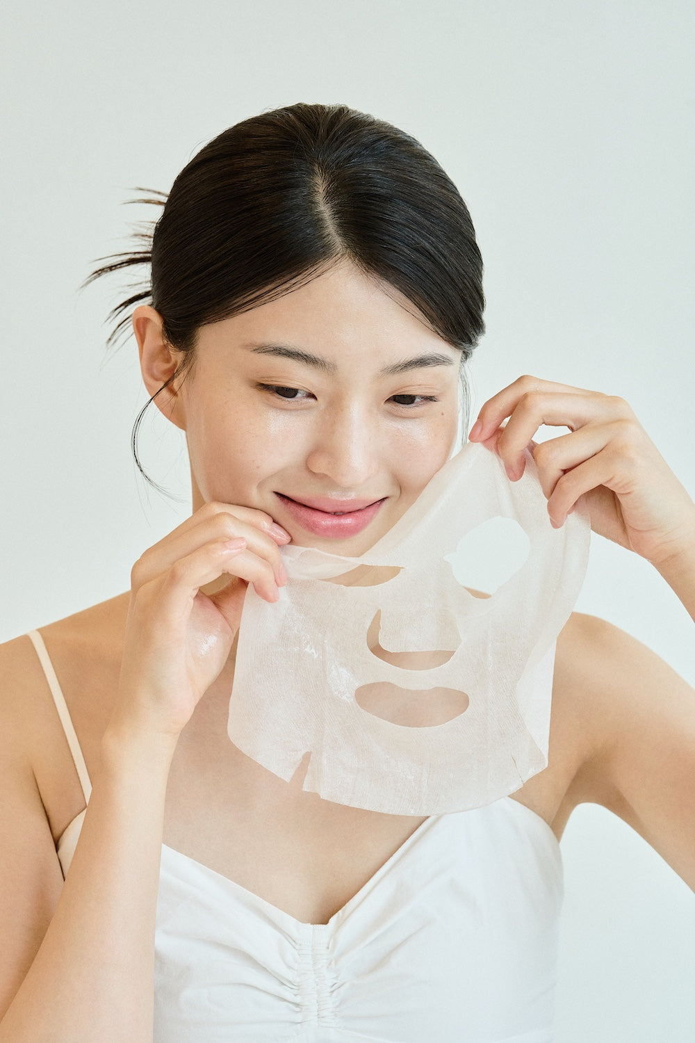 SKIN1004 Madagascar Centella Tone Brightening Glow Mask 1EA 25ml Korean sunscreen product image