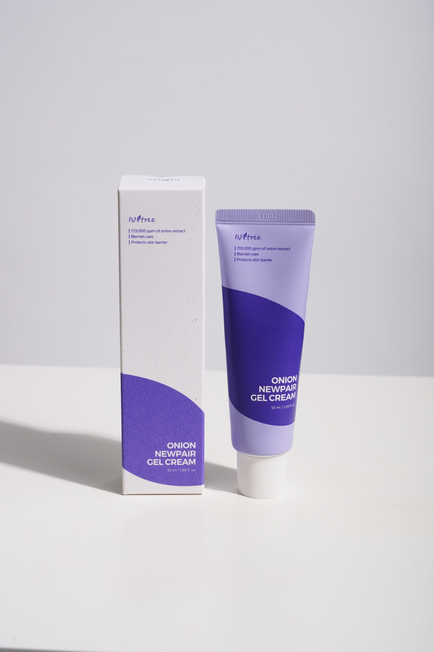 Isntree Onion Newpair Gel Cream 50ml lifestyle shot on shelf