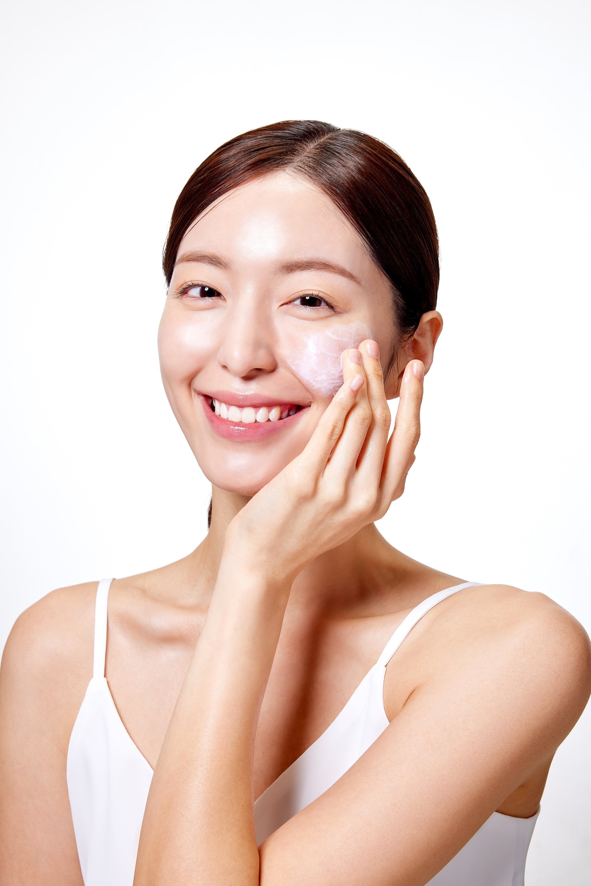 Centellian24 Pore Cleansing Oil pump dispenser close-up