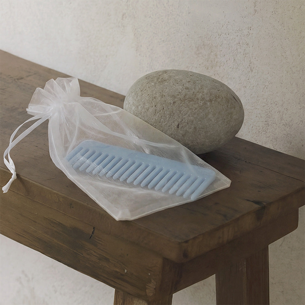 Pyunkang Yul Mother-of-Pearl Pattern Hair Comb