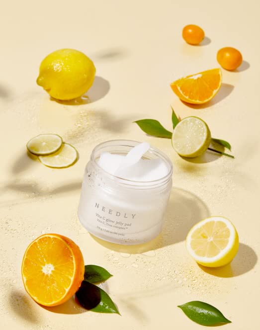 Close-up of Vita C Trus complex ingredients: Kakadu Plum, Citrus Junos, Grapefruit