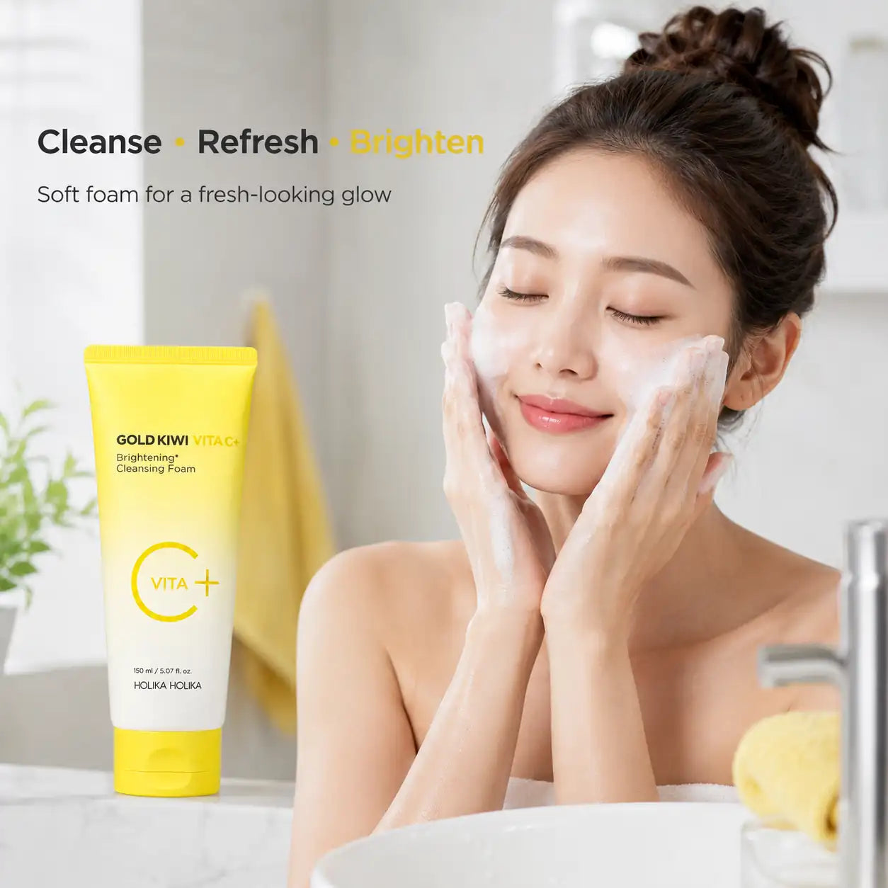 Holika Holika Gold Kiwi Vita C Cleansing Foam 150ml